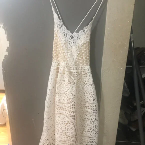 White Crochet Lace Floral Strap Dress ( S ) - Picture 2 of 11
